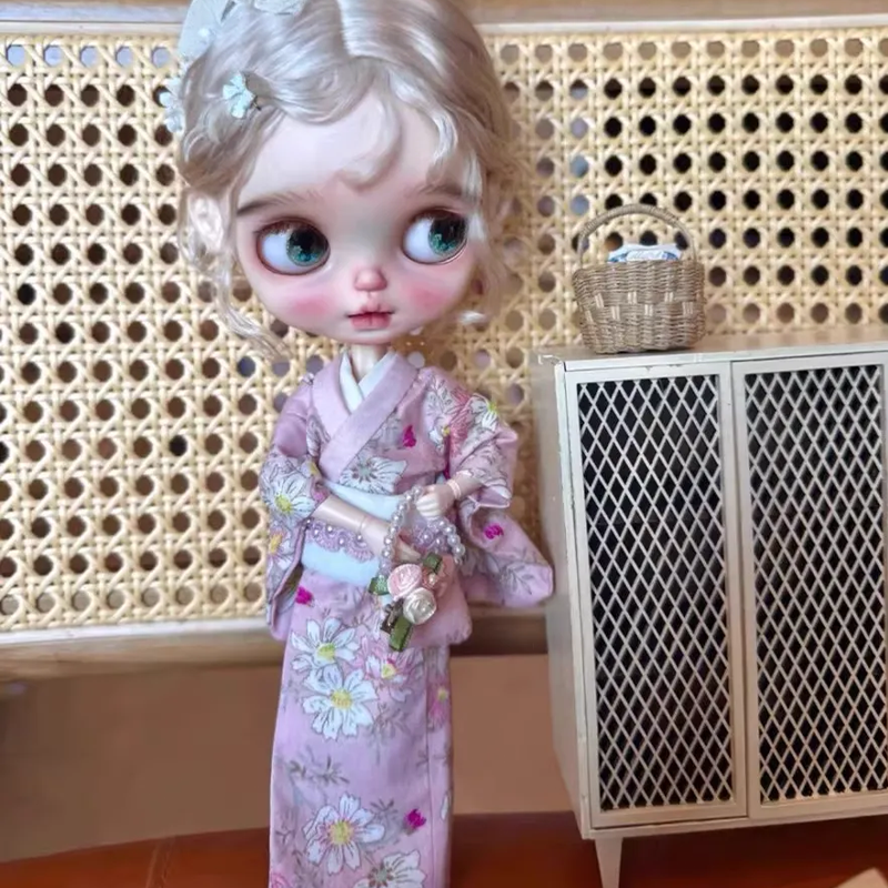 kimono girl