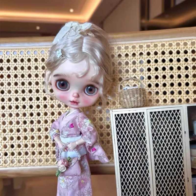 kimono girl